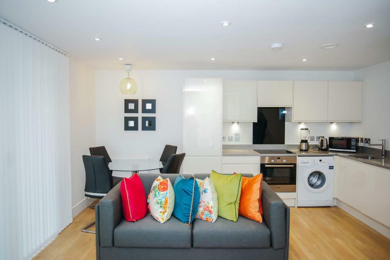 Executive 2 Bed Apartment Londen Buitenkant foto