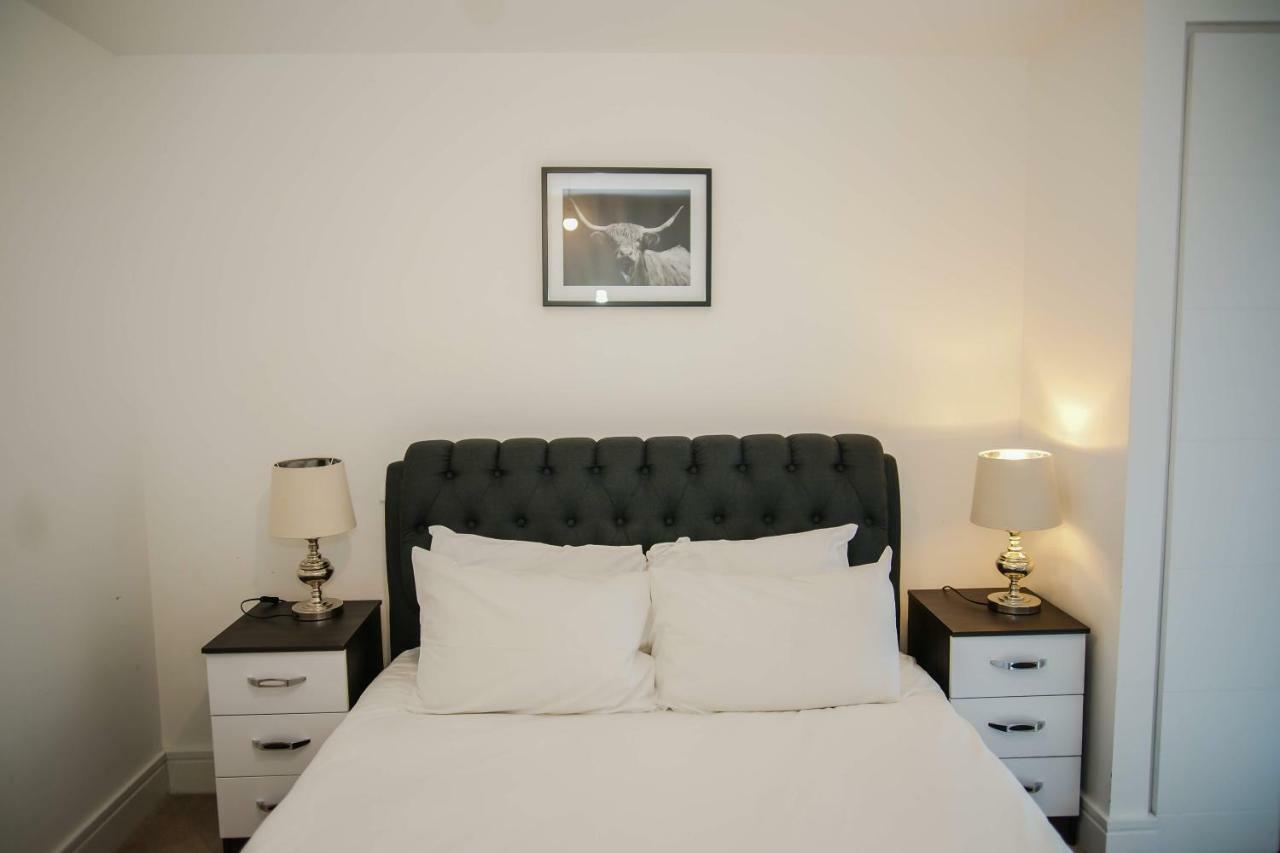 Executive 2 Bed Apartment Londen Buitenkant foto